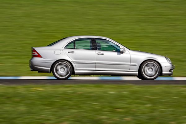 OM613 vs OM648: Two 3.2 Mercedes Sixes, 22 Points Apart