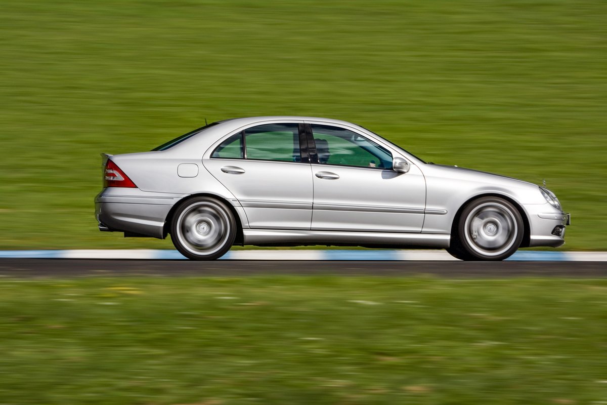 OM613 vs OM648: Two 3.2 Mercedes Sixes, 22 Points Apart
