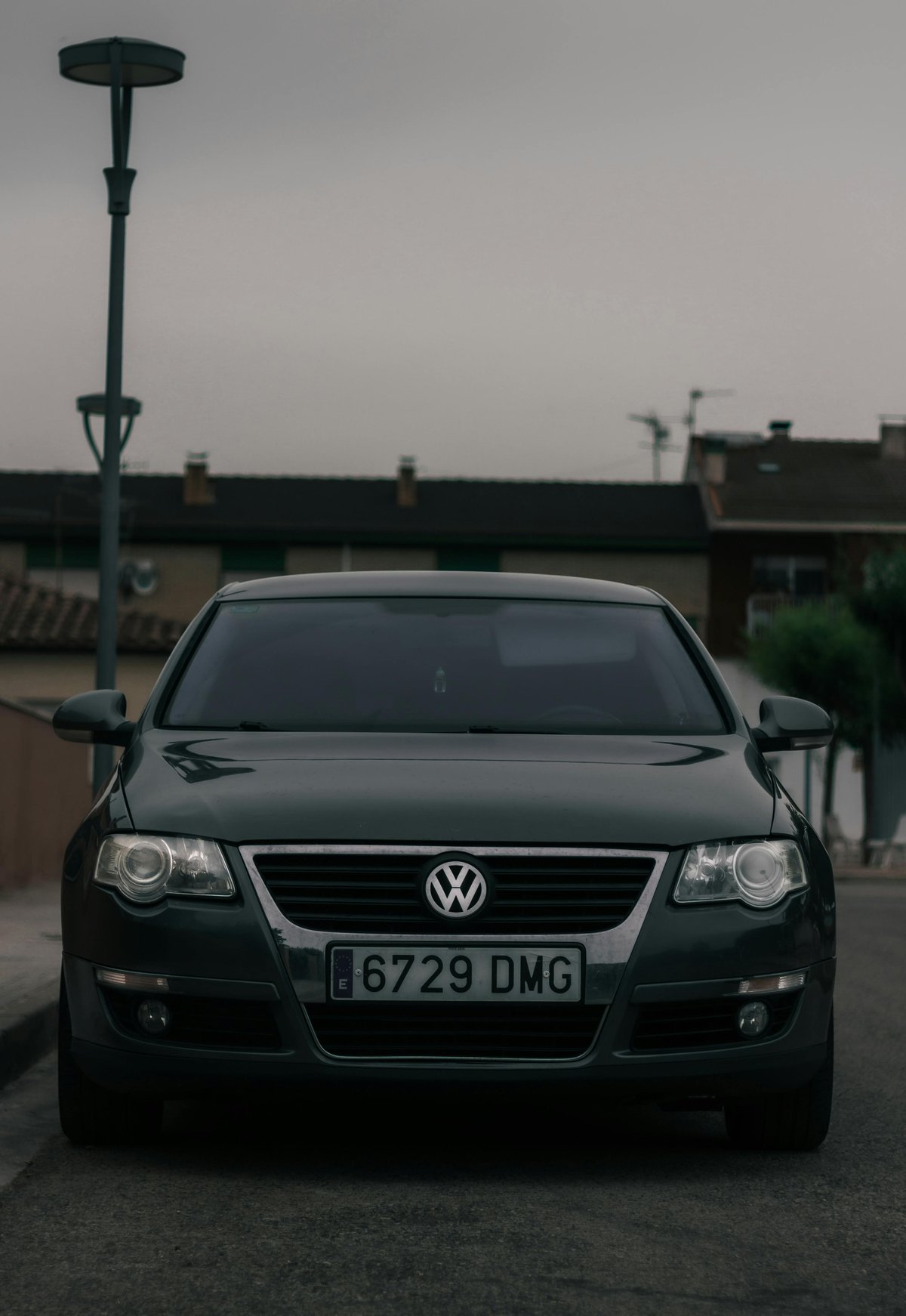VW Passat Engine Guide: The Motorway Car Where Engine Choice Defines Total Cost